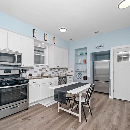 Cozy, Top-Floor 3Br Loft With Balcony In West Town Chicago Exterior photo
