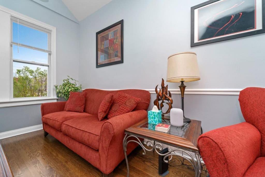Cozy, Top-Floor 3Br Loft With Balcony In West Town Chicago Exterior photo