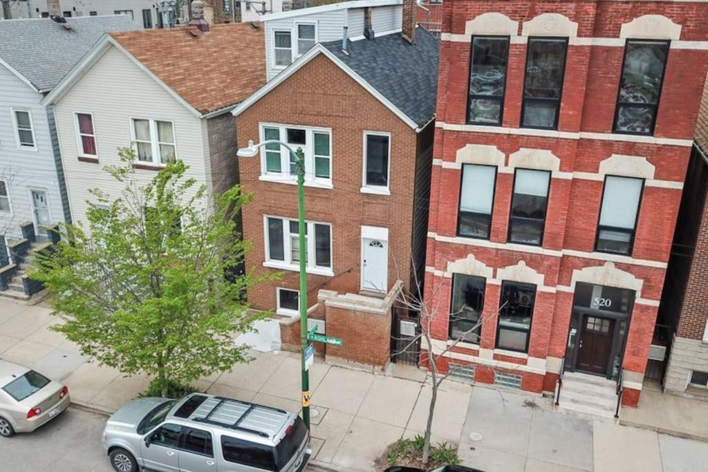 Cozy, Top-Floor 3Br Loft With Balcony In West Town Chicago Exterior photo