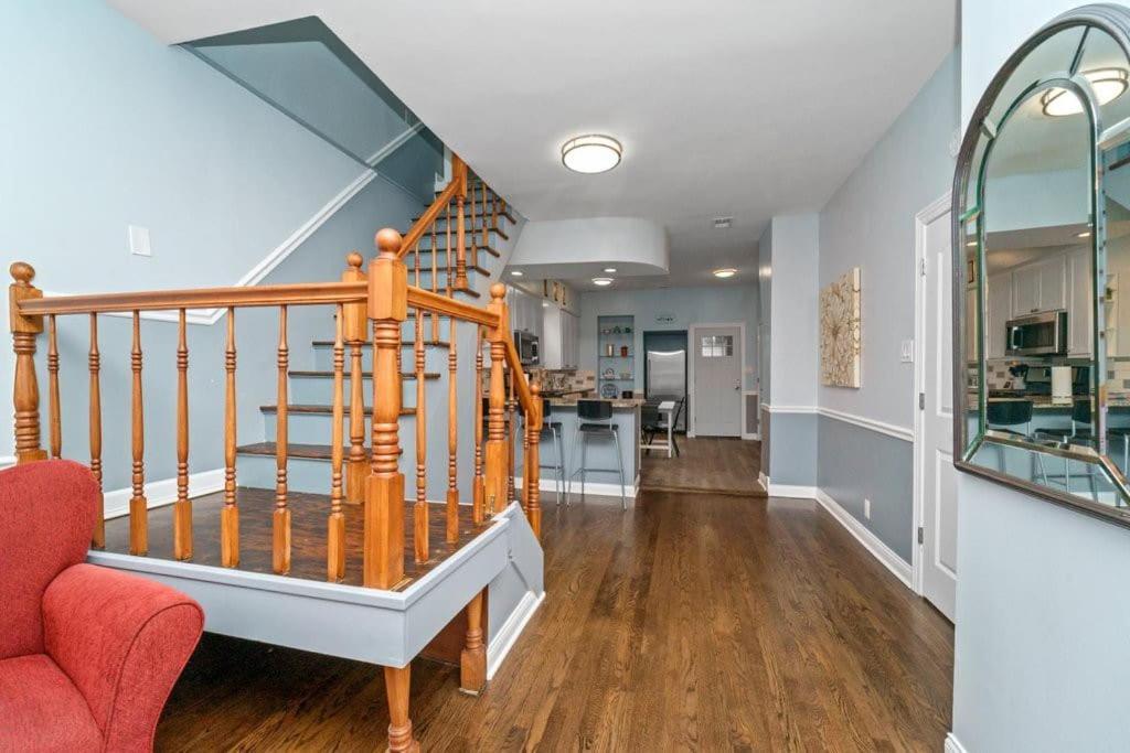 Cozy, Top-Floor 3Br Loft With Balcony In West Town Chicago Exterior photo